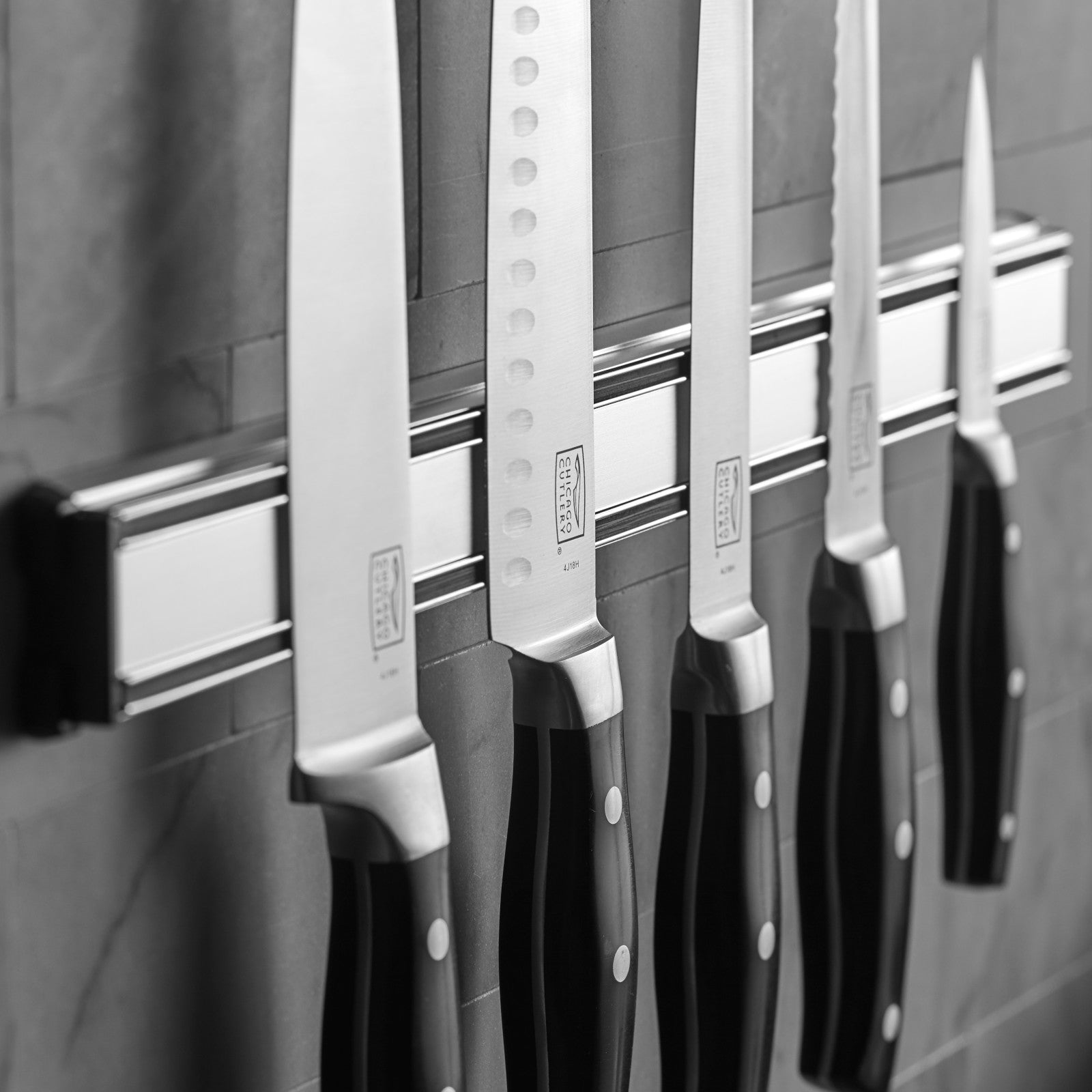 1143491_CC_Cutlery_Lifestyle_Square_18inMagneticShelfStrip_3