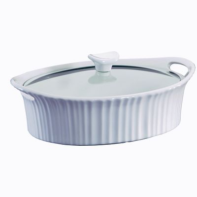 cw_french_white_iii_2.5qt_oval_baking_dish_gls_cvr_mass_1105935